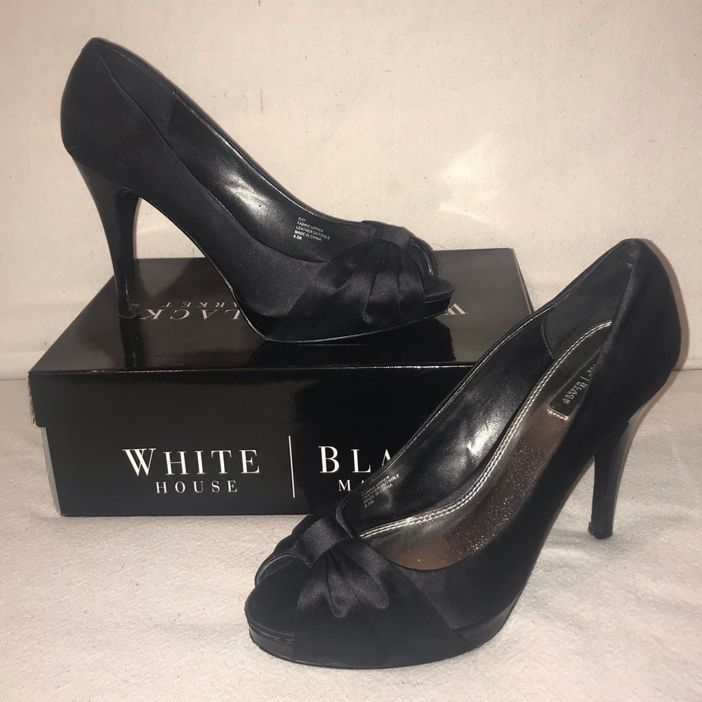 White House Black Market size 9.5 black peep toe